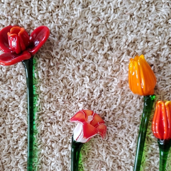 Murano Glass 9  Red Orange Flowers. - Picture 3 of 7